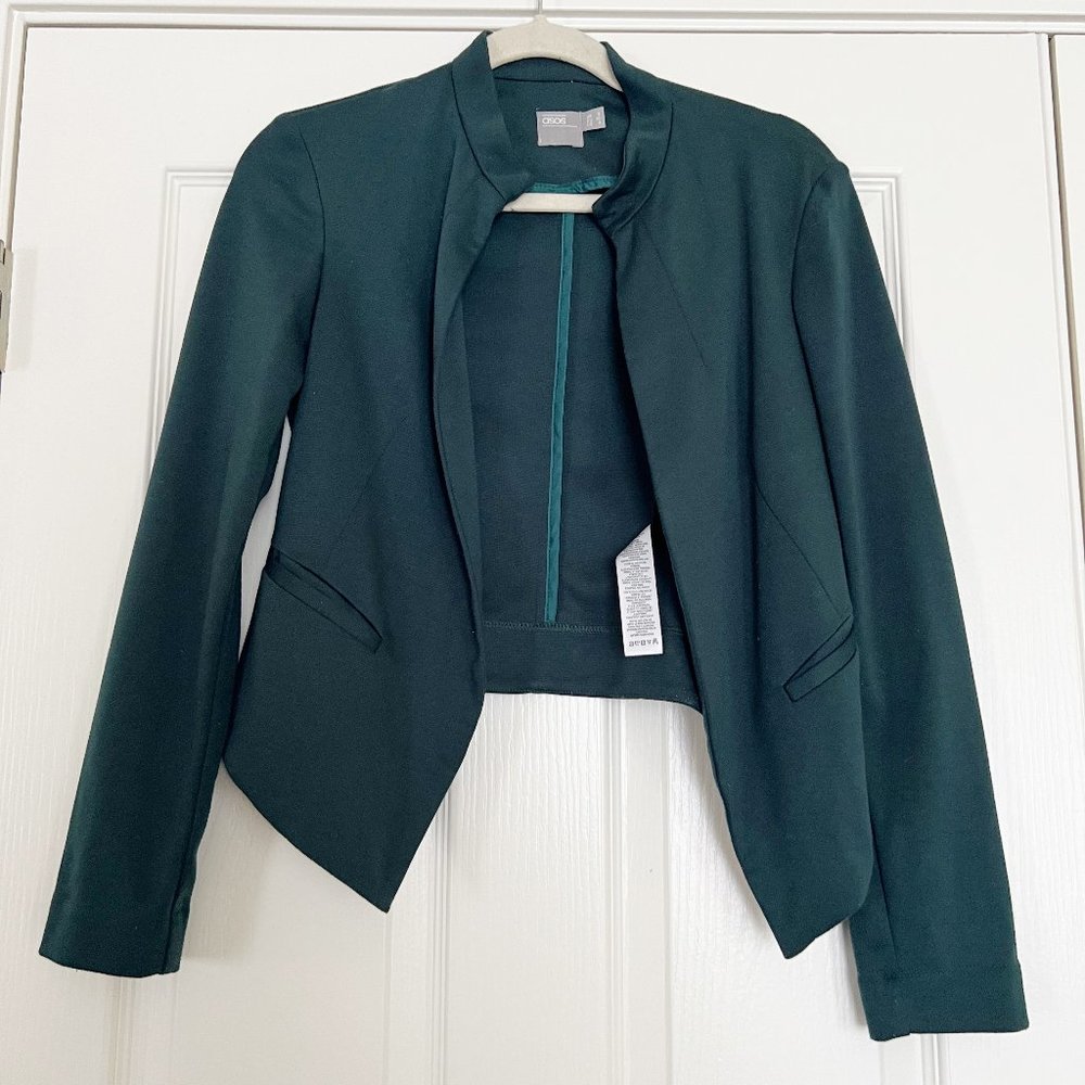 Cropped green blazer
